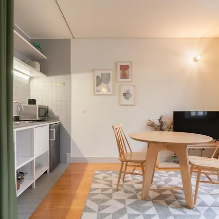 Host Wise - Heart Of Apartment Guimaraes