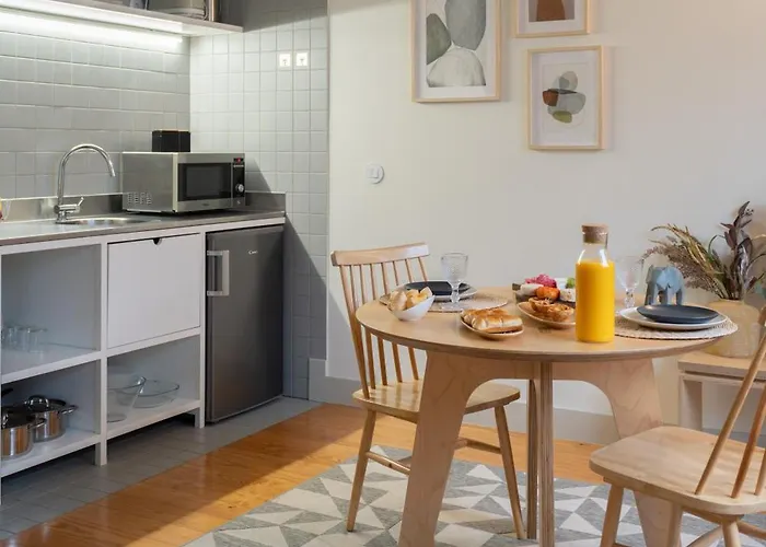 Lovely In The Heart Of By Hostwise Apartament Guimarães