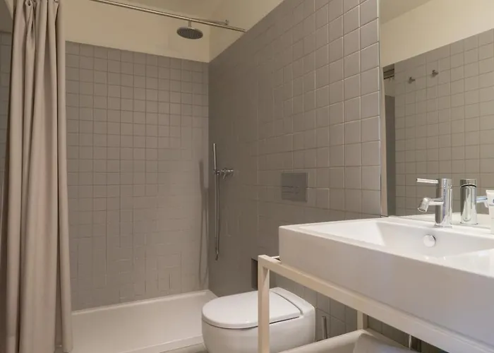 Lovely In The Heart Of By Hostwise *