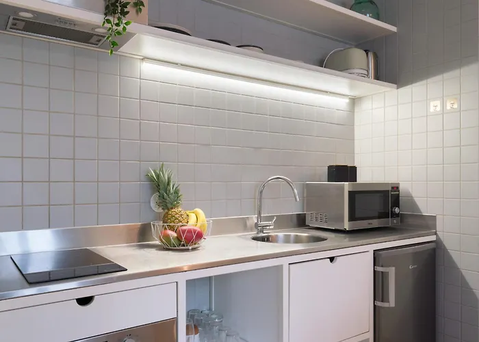 Lovely In The Heart Of By Hostwise *