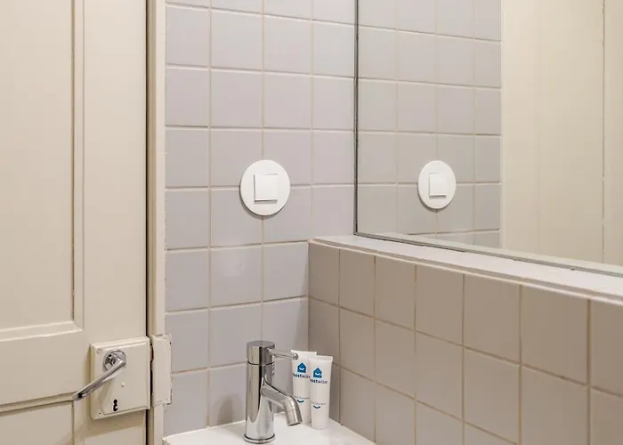 Lovely In The Heart Of By Hostwise *