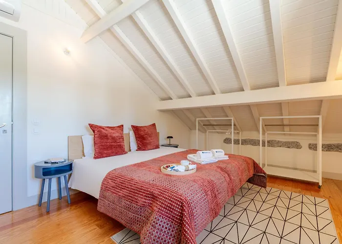 Lovely In The Heart Of By Hostwise Guimarães