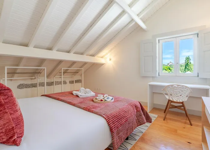 Lovely In The Heart Of By Hostwise * 귀마레스